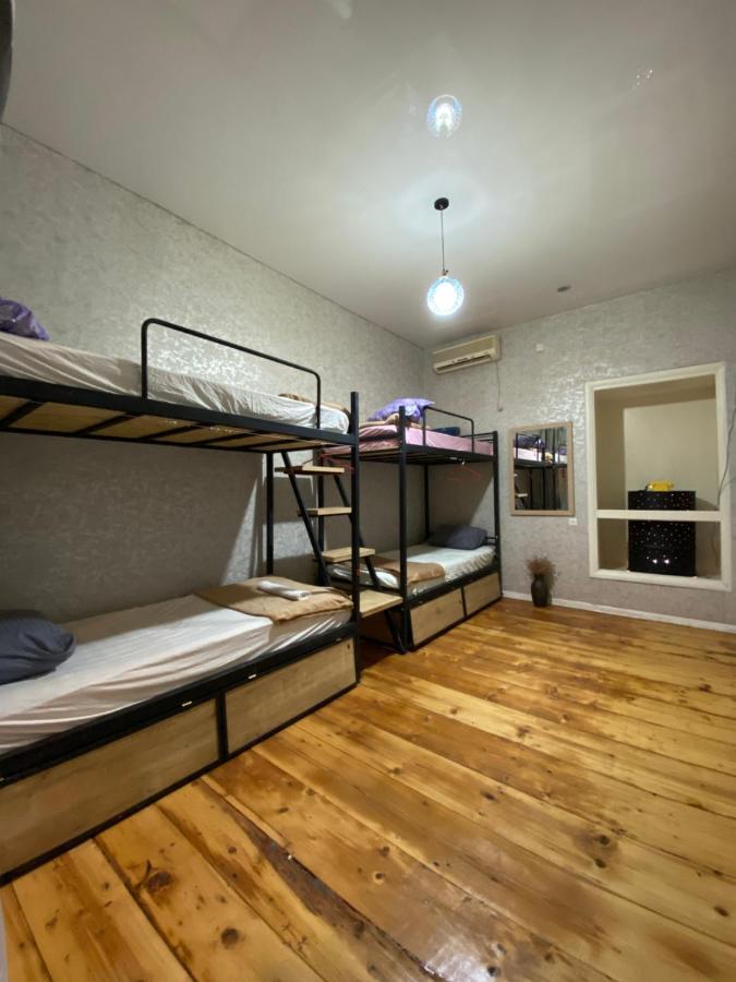 Traveler Hostel Tbilisi ภายนอก รูปภาพ