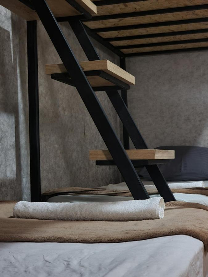 Traveler Hostel Tbilisi ภายนอก รูปภาพ